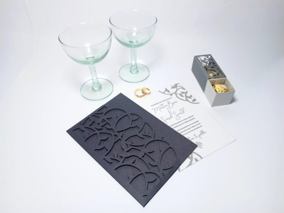 Elevating Wedding Favors with the Vine Leaf Wedding Candy Box and Envelope Set